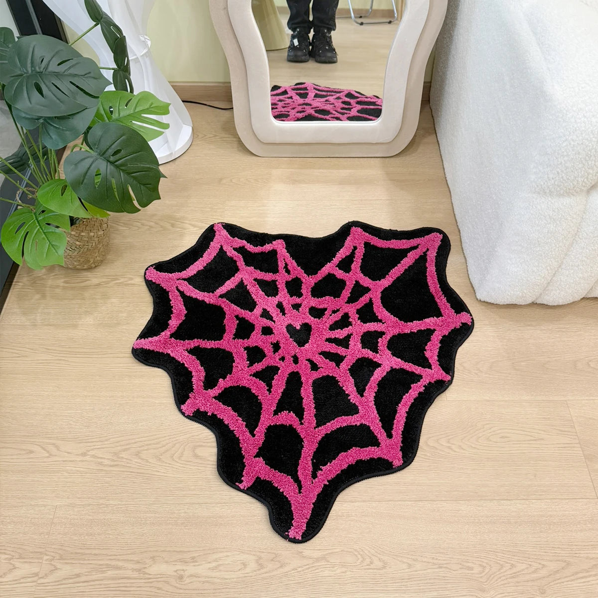 Spider Heart Tufted Rug